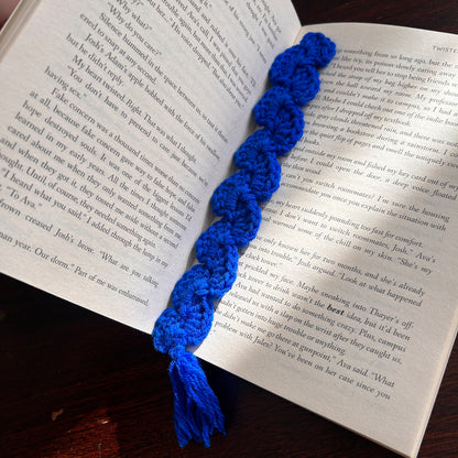 the bookish haven Twist & Tassel Crochet Bookmark blue